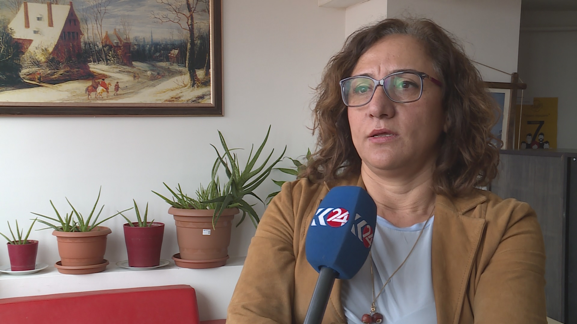 Rojnamevanên jin di mercên dijwar de kar dikin